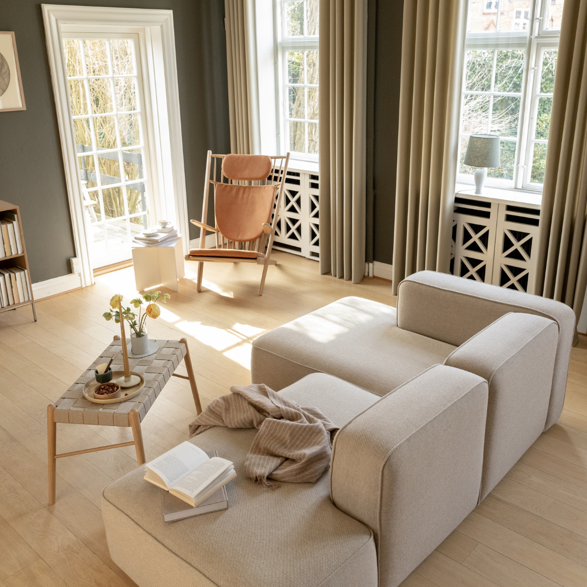 Chaiselong sofa