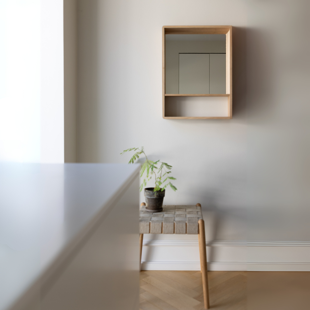 CUPMUG Mirror - Eichenholz-Regalbrett