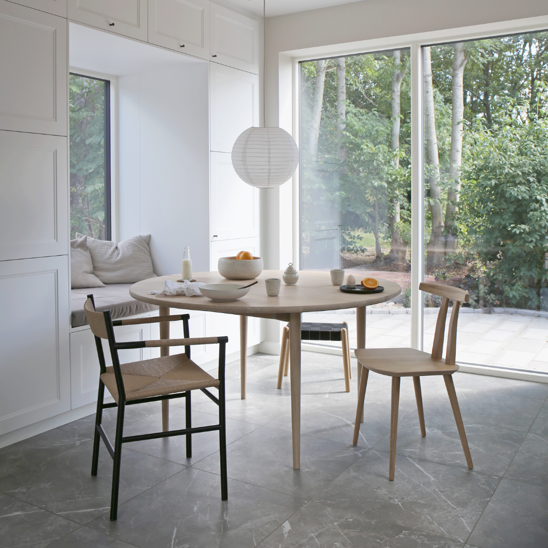 HOLMEN - Runder Esstisch, Eiche