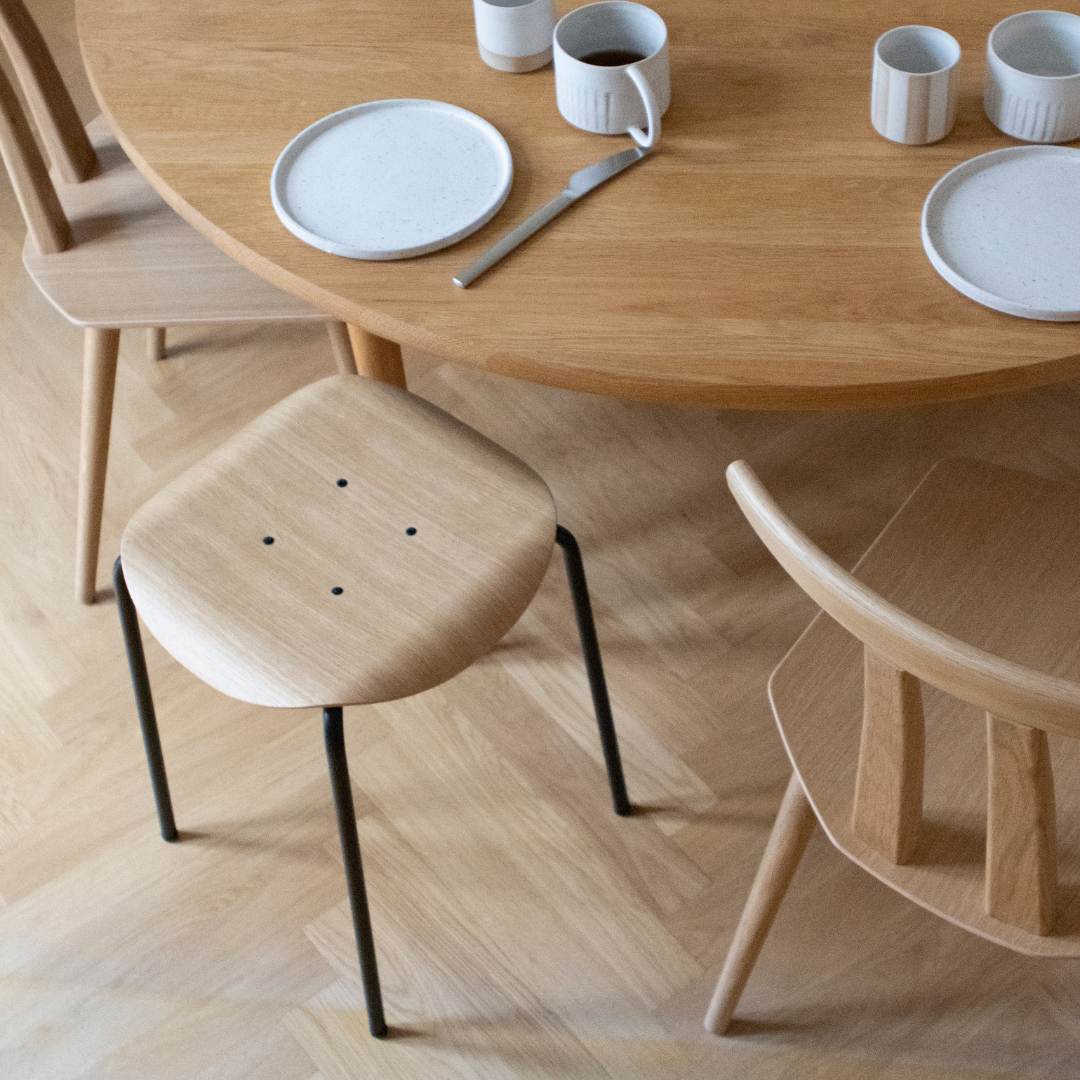 UGO - Hocker