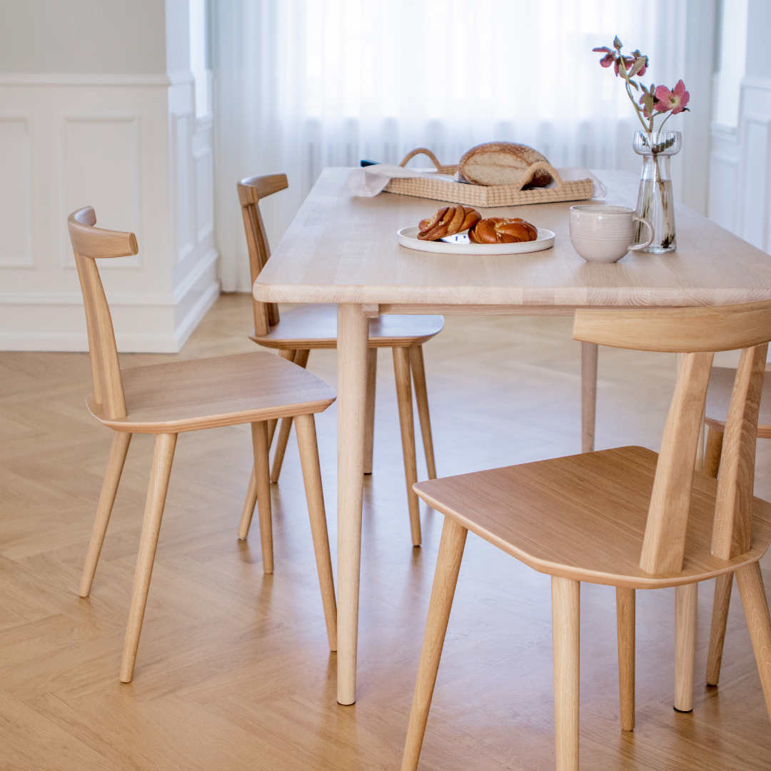 J111 - Esszimmerstuhl