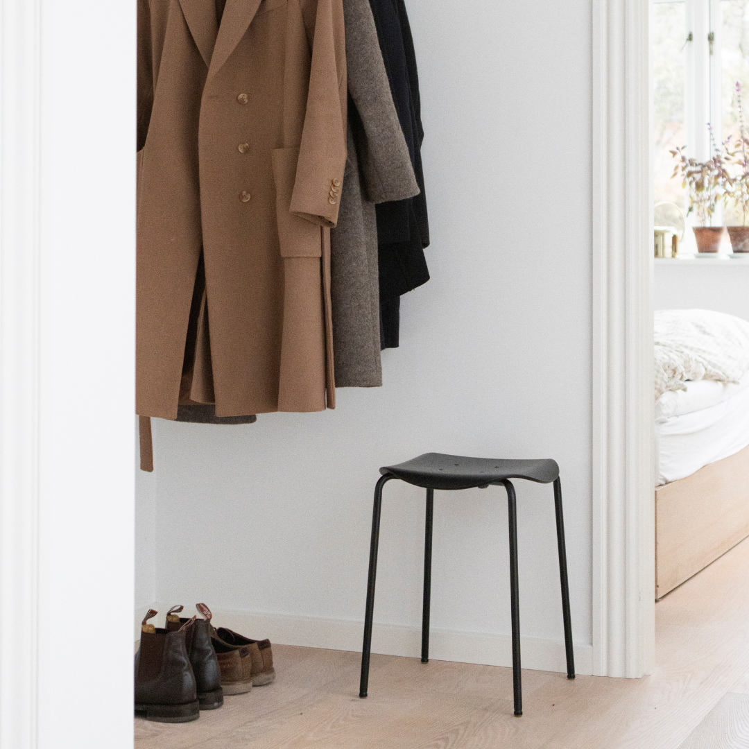 UGO - Hocker