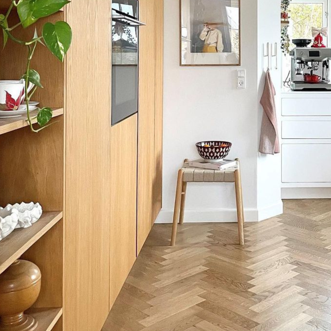 UMI - Eichenholzhocker, groß