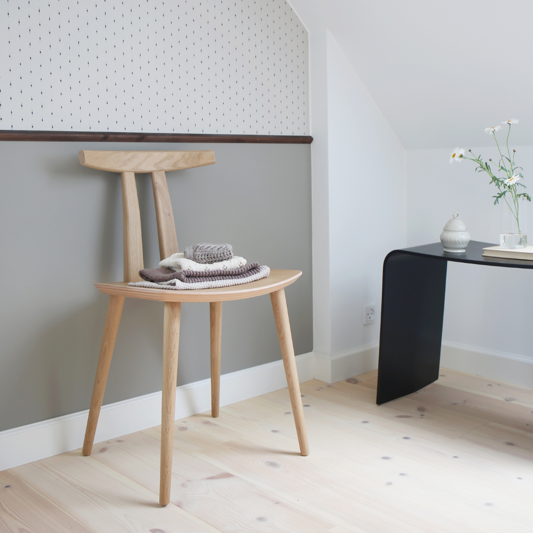 J111 - Esszimmerstuhl