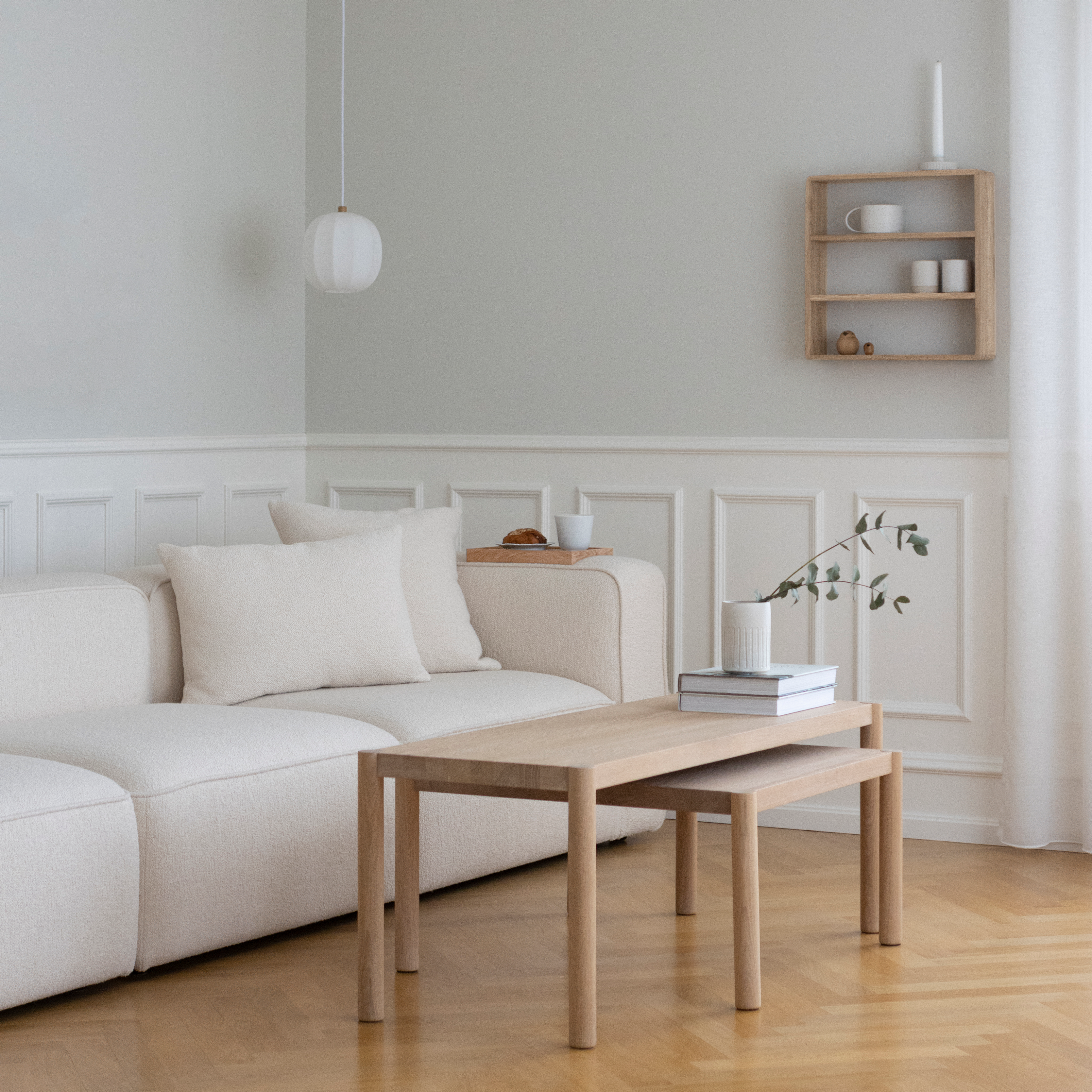 CUPMUG - Eichenholzregal, h45x45 cm