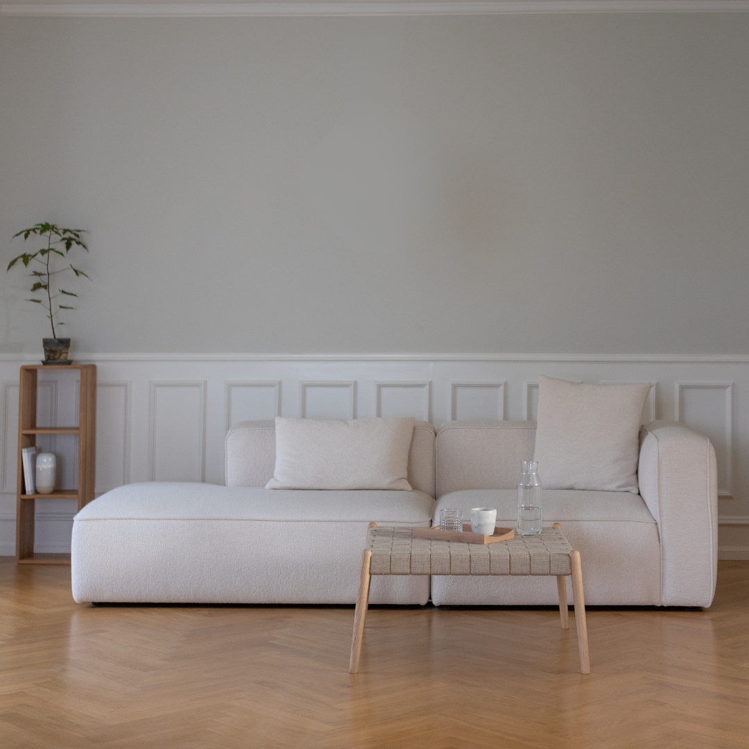 UMI - Eichenholz Couchtisch