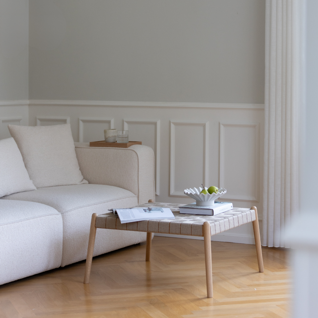 UMI - Eichenholz Couchtisch