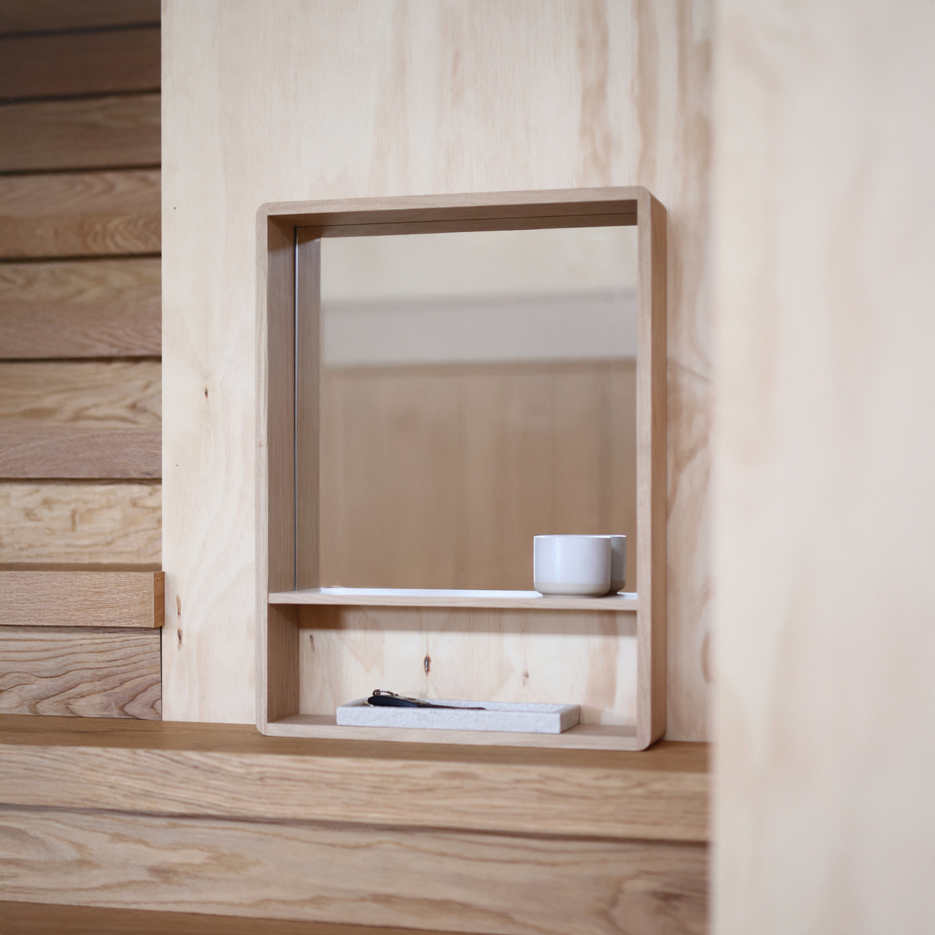 CUPMUG Mirror - Eichenholz-Regalbrett