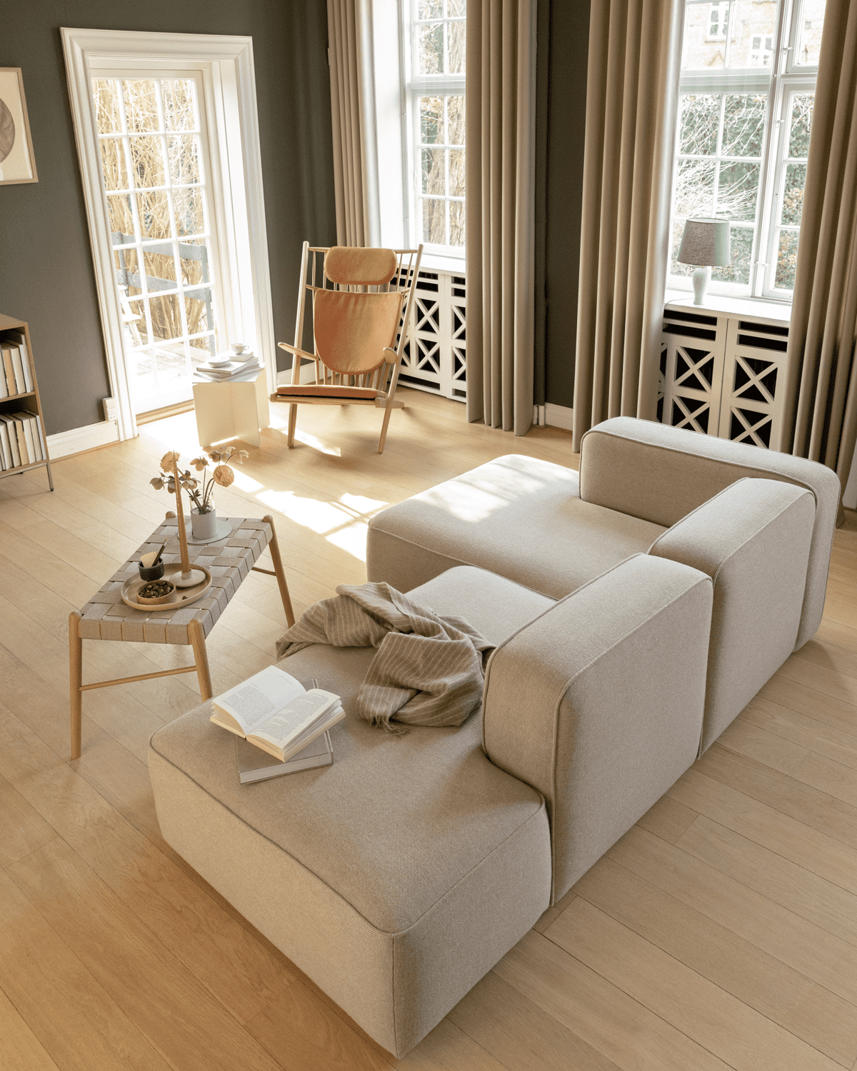 Beige Sofa mit Chaiselongue