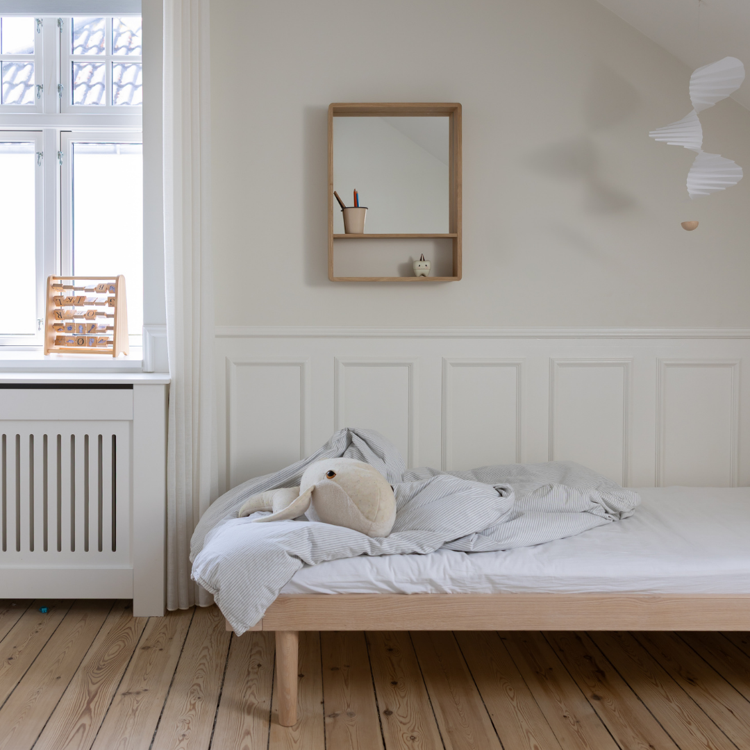 CUPMUG Mirror - Eichenholz-Regalbrett