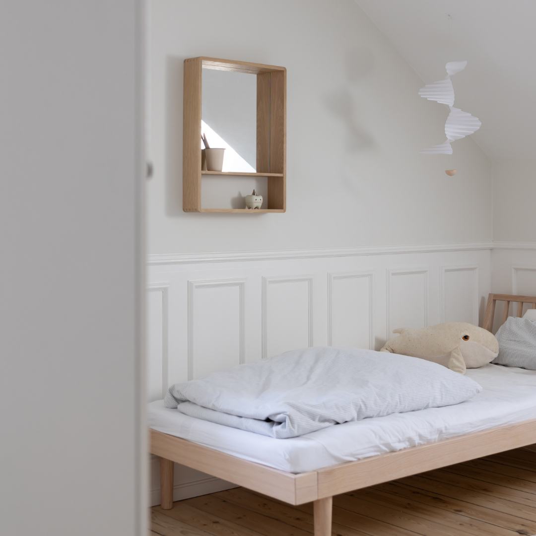 CUPMUG Mirror - Eichenholz-Regalbrett