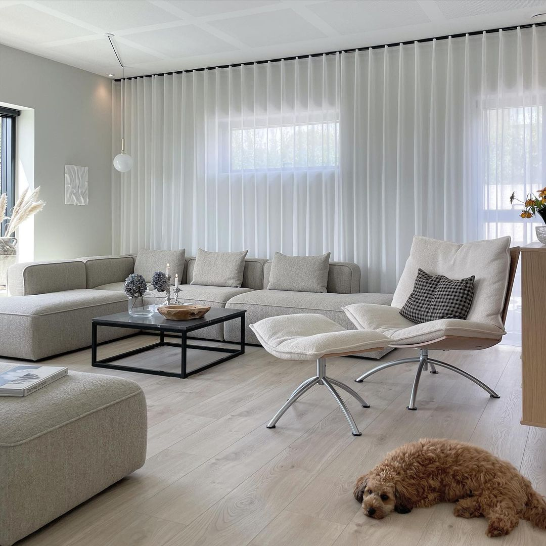 PRIMETIME - Hocker, schwarzer Stahl