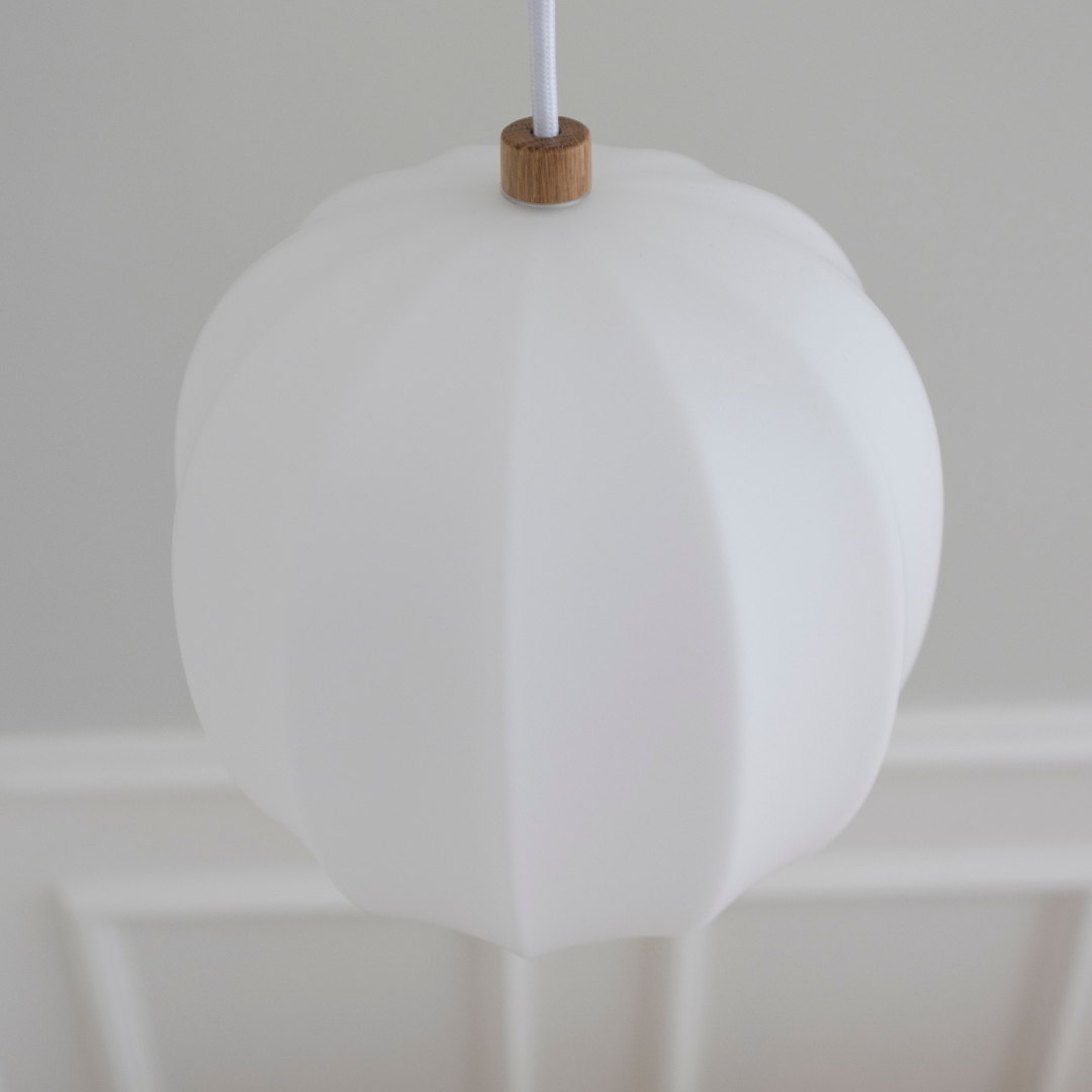 OUR - Pendant, zwischen