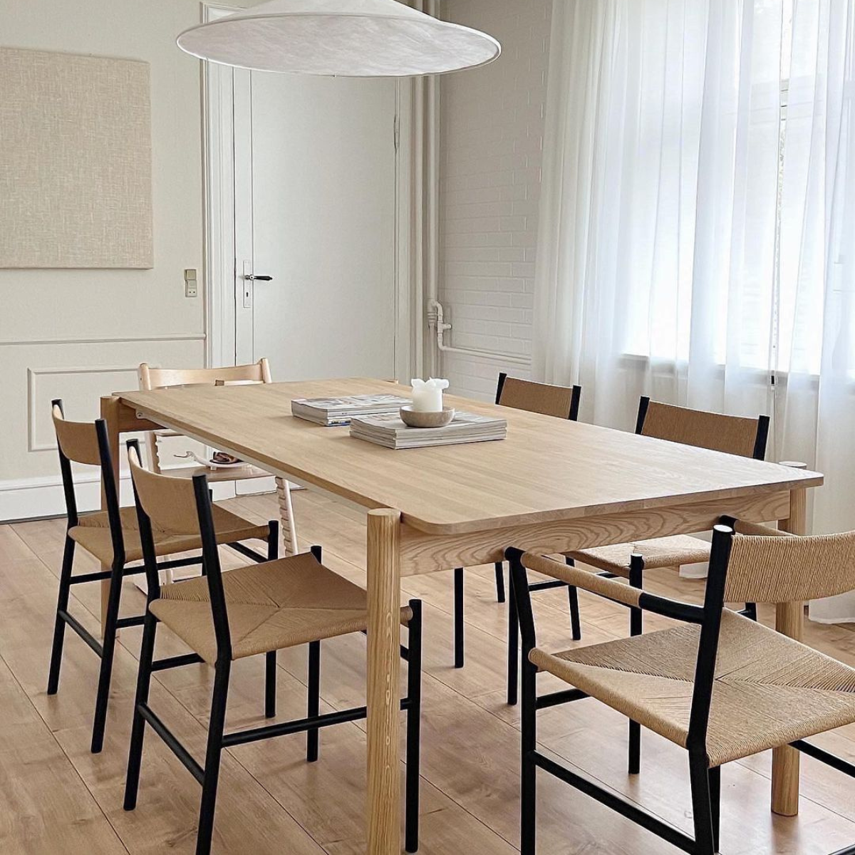 THY - Rechteckiger Esstisch, Gestell aus Eiche